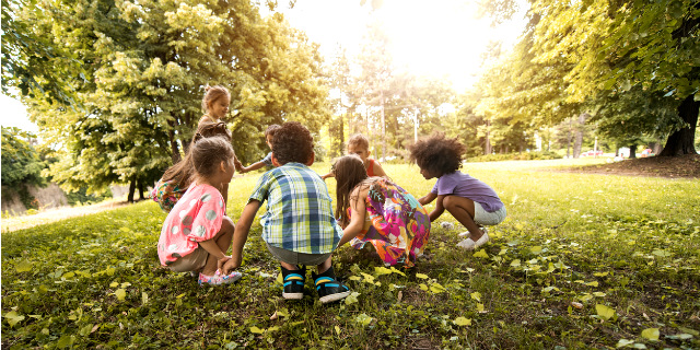 girotondo-bimbi20180718090502_c5e239e31828022648642cde5a529ea820180718090503_fbcd17eacd13d935b2c09617234ba250